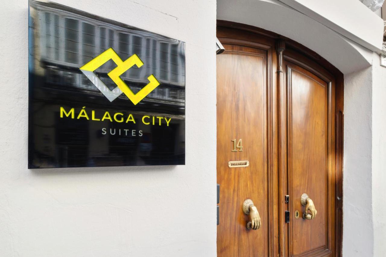 Malaga City Suites Bagian luar foto