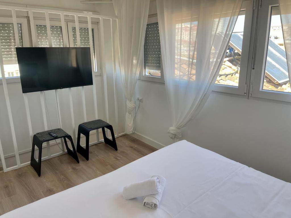 Malaga City Suites Bagian luar foto