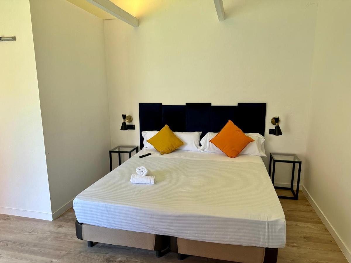 Malaga City Suites Bagian luar foto